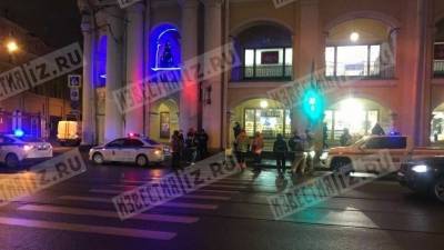 «Портал в ад» с языками пламени открылся в центре Петербурга — огненное видео - 5-tv.ru - Россия - Петербурга