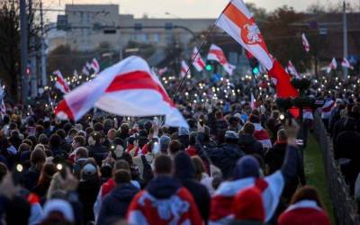 В Белоруссии генпрокуратура решила признать экстремистским бело-красно-белый флаг - znak.com - Белоруссия