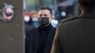 Владимир Зеленский - Зеленский призвал Европу помочь ускорить поставки вакцин на Украину - polit.info - Ляйен