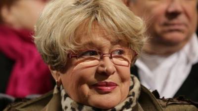 Евгений Гришковец - «Не узнать!» — заметно помолодевшая Марина Неелова вышла в свет в Москве - 5-tv.ru - Москва - РСФСР