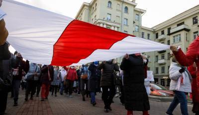 Генпрокуратура Белоруссии может признать бело-красно-белый флаг экстремистским - news-front.info - Белоруссия