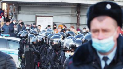 Житель Владивостока извинился за выстрел из ракетницы в правоохранителей - inforeactor.ru - Приморье край - Владивосток