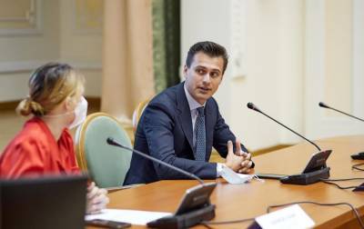 Владимир Зеленский - Александр Скичко - Певец, пародист и рекордсмен: интересные факты, которые вы могли не знать об Александре Скичко - 24tv.ua - Новости