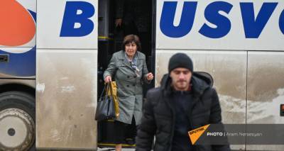 Два автобуса с пассажирами застряли на пути из Еревана в Степанакерт - ru.armeniasputnik.am - Армения - Степанакерт - Ереван