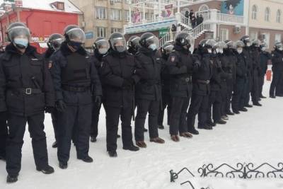 Участники политического шествия в Улан-Удэ так и не дошли до площади Советов - ulan.mk.ru - Улан-Удэ - респ.Бурятия