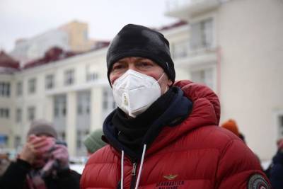 Алексей Навальный - Светлана Кузнецова - Евгений Ройзман - Евгений Ройзман вышел на шествие в Екатеринбурге, несмотря на предупреждение прокуратуры - znak.com - Екатеринбург - Свердловская обл.