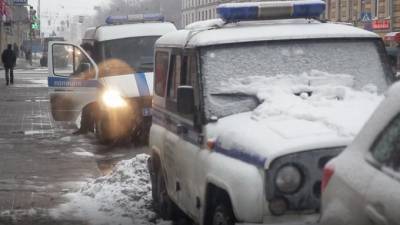 Неизвестный на "БМВ" обстрелял машину санитара на Кантемировском мосту - piter.tv - Санкт-Петербург