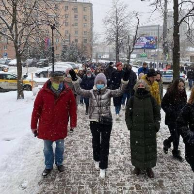 Алексей Навальный - Юлия Навальная - Юлию Навальную задержали во время протестного шествия к «Матросской тишине» - znak.com - Москва