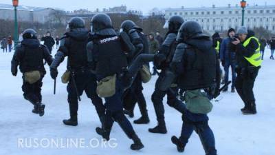 В ход пошло табельное: Толпа начинает поджоги и нападает на полицейских (фото, видео) - rusonline.org - Москва
