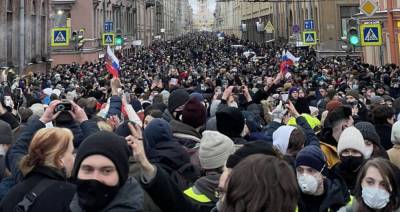 Алексей Навальный - Лозунги против Путина, задержания и избиения: По России прокатилась волна протестов - vchaspik.ua