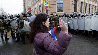 Незаконные митинги потеряли в масштабе и стали хулиганскими - vesti.ru - Смоленск - Воронежская обл. - Брянская обл.