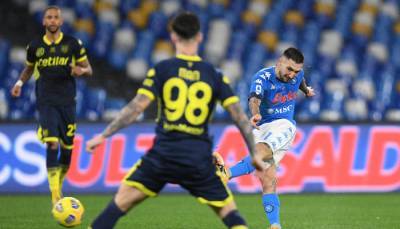 Маттео Политано - Наполи без проблем разобрался с Пармой - sportarena.com