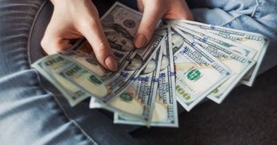 13 тыс. долл. в дополнение: в Беларуси женщина случайно продала бокалы со своими сбережениями - tsn.ua - Белоруссия - Турция