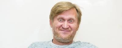 Андрей Рожков - «Нормально платят»: Рожков из «Уральских пельменей» устроился заливщиком катков - runews24.ru