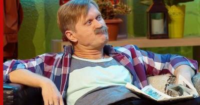 Андрей Рожков - Участник "Уральских пельменей" устроился работать на каток - profile.ru