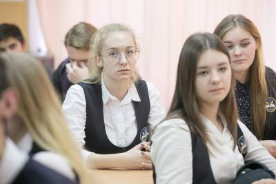 Иностранный язык официально исключен из числа обязательных экзаменов для выпускников - znak.com