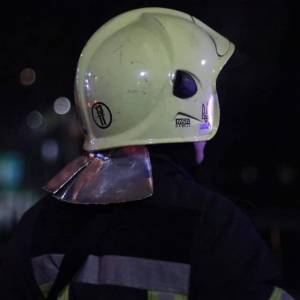 В горящей квартире в столице нашли тело мужчины с ножевыми ранениями. Фото - reporter-ua.com - Киев