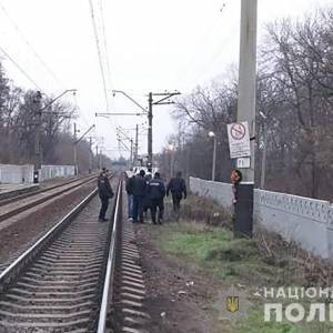 В Шевченковском районе Запорожья поезд насмерть сбил мужчину. Фото - reporter-ua.com - Запорожская обл. - Запорожье - район Шевченковский, Запорожье