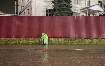 "Власть не хочет заниматься такими": пожилая украинка годами живет под открытым небом - odessa.politeka.net