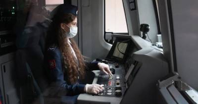 Максим Ликсутов - В московском метро впервые в новейшей истории наняли на работу женщин-машинистов - focus.ua - Москва