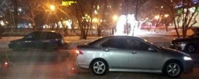 Новосибирец на Honda сбил женщину с трехлетней девочкой в Центральном районе - runews24.ru - Новосибирск