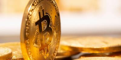 Падал ниже $30 000. Биткоин подешевел на несколько тысяч долларов после рекордного роста - nv.ua - Киев
