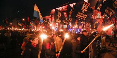Степан Бандер - В Киеве националисты устроили шествие в память о Степане Бандере - detaly.co.il - Киев