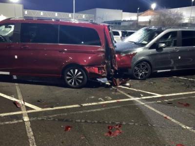 Работник завода Mercedes-Benz в Испании разбил экскаватором более 50 автомобилей - gordonua.com - Испания