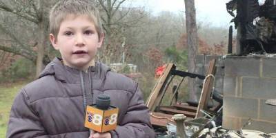 7-летний приемный сын залез в горящий дом, чтобы спасти свою сестру-младенца - nv.ua - США - штат Теннесси