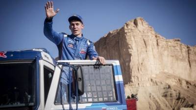 Дмитрий Сотников - «Мало кто оказался готов к дюнам»: гонщик Сотников о сюрпризах «Дакара» - 5-tv.ru - Камаз