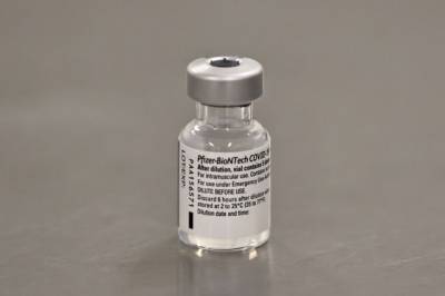 В Португалии медработница умерла через два дня после прививки Pfizer - aif.ru - Финляндия - Португалия
