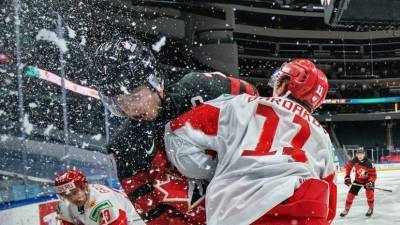 Алексей Ньюхук - Опубликовано видео первого гола Канады в ворота России в полуфинале МЧМ-2021 - russian.rt.com - Канада