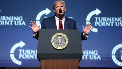 Дональд Трамп - Дэвид Пердью - Трамп призвал сторонников не дать демократам "украсть" места в Сенате - polit.info - США - шт. Джорджия