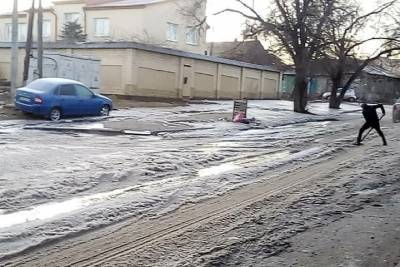 «Администрация! АУ, откликнитесь!»: астраханка не может достучаться до коммунальщиков - ast.mk.ru - Астрахань