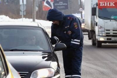 Виктор Бобыря - В Ухте массово проверят водителей - bnkomi.ru