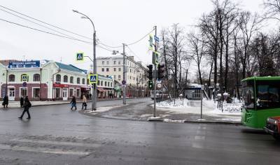 Итоги дня: скорая везла беременную и попала в ДТП, смерть на источниках, ассенизаторы - nashgorod.ru - Тюмень