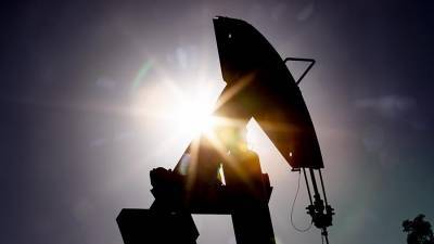 Цена нефти WTI превысила $50 за баррель впервые с февраля - iz.ru - Лондон - Саудовская Аравия
