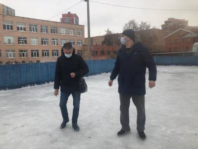 Дмитрий Филиппов - На нескольких катках в Рязани проверили качество льда - 7info.ru - Рязань
