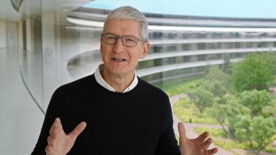 Тим Кук - Гендиректор Apple Тим Кук заработал почти 15 млн в 2020 году - techno.bigmir.net