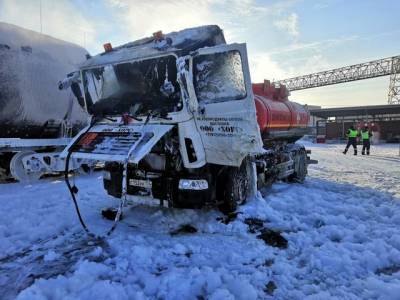 В Челябинске во время движения загорелся заправленный бензовоз - u24.ru - Челябинская обл. - Челябинск