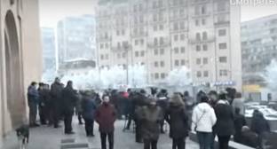Армен Саркисян - Николу Пашинян - Пашинян самоизолировался на фоне протестов у ереванского собора - kavkaz-uzel.eu - Лондон - Ереван