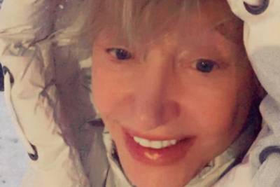 Алла Пугачева - 71-летняя Алла Пугачева вновь поразила поклонников фотографией без макияжа - versia.ru