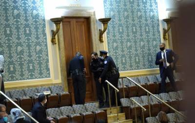 Дональд Трамп - Джо Байден - В ходе беспорядков в США пострадали несколько полицейских - rbc.ua - США - Вашингтон