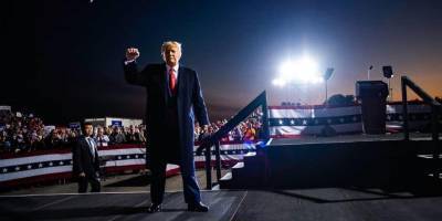 Дональд Трамп - Несет ответственность. Люди просят забанить аккаунты Трампа в соцсетях на фоне протестов в Вашингтоне - nv.ua - США - Вашингтон