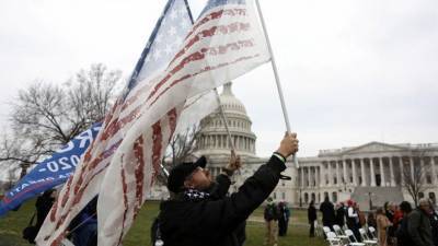 Дональд Трамп - Джо Байден - Байден призвал Трампа немедленно потребовать прекращения осады Капитолия - 5-tv.ru - США - Вашингтон