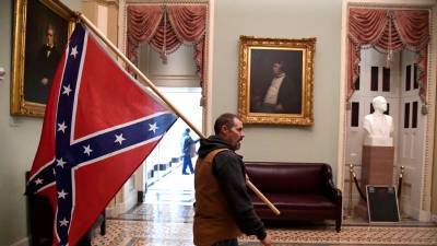 Дональд Трамп - Джо Байден - Дональд Трамп попросил своих сторонников, собравшихся на Капитолийском холме, «уйти домой» - golos-ameriki.ru - Вашингтон