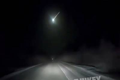 Жители Якутии стали очевидцами падения метеорита - mk.ru - респ. Саха - Якутск