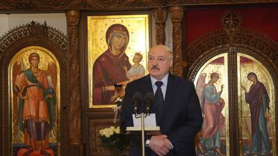 Александр Лукашенко - Вениамин Заславский - В Рождество Лукашенко призвал белорусов "взять в руки голову" - vesti.ru - Белоруссия - Минск