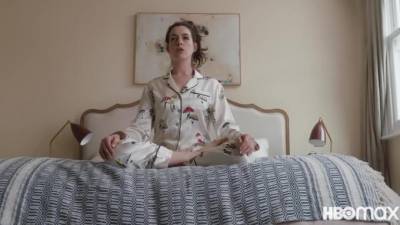Энн Хэтэуэй - HBO Max опубликовал трейлер карантинной комедии "Взаперти" с Энн Хэтэуэй - piter.tv