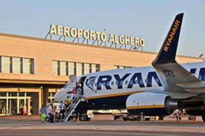 Ryanair сокращает число рейсов - smartmoney.one - Англия - Ирландия